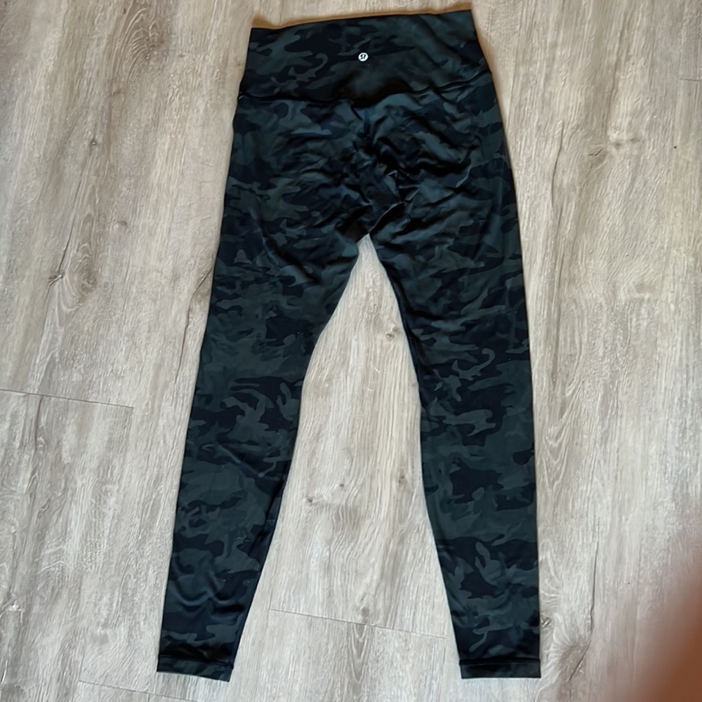 Lululemon camo leggings sz 8